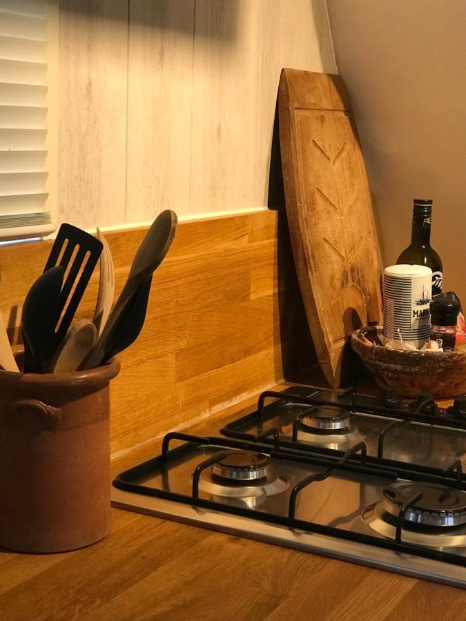 Heavenly Renovated Cabin Near Pittoresque Durbuy - Whistler Villa Luaran gambar