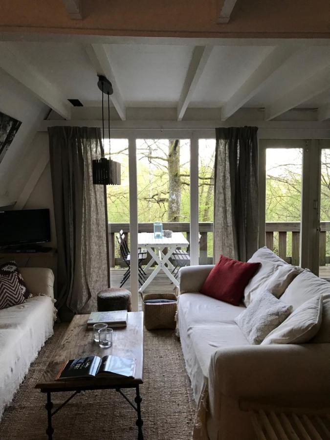 Heavenly Renovated Cabin Near Pittoresque Durbuy - Whistler Villa Luaran gambar