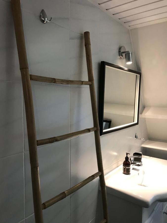 Heavenly Renovated Cabin Near Pittoresque Durbuy - Whistler Villa Luaran gambar
